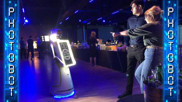 robot photo booth 1920x1080 2