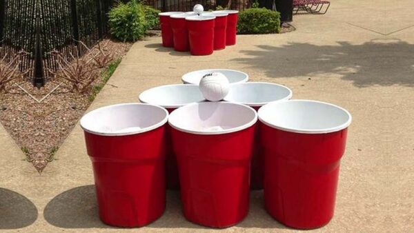 Giant Beer Pong 3 Giant Beer Pong 3