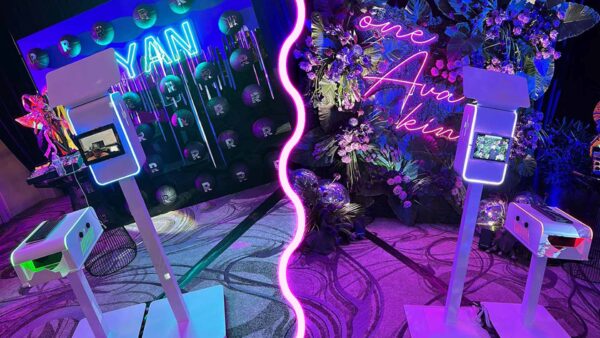 venture photo booth neon